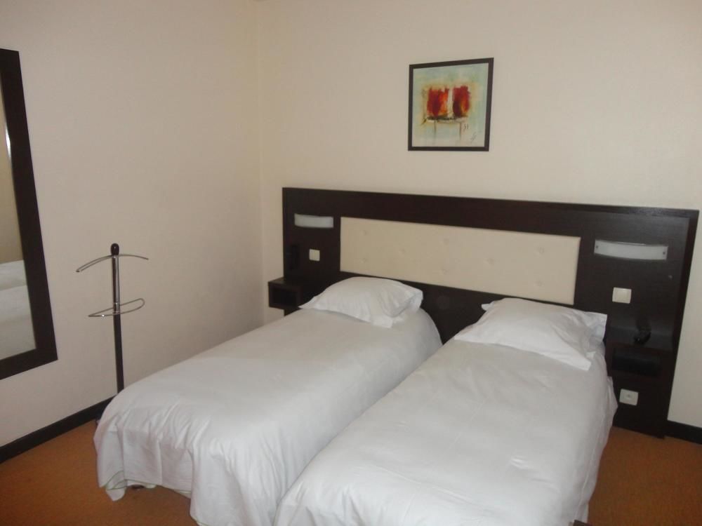 Hotel Le Florin Rennes Bagian luar foto
