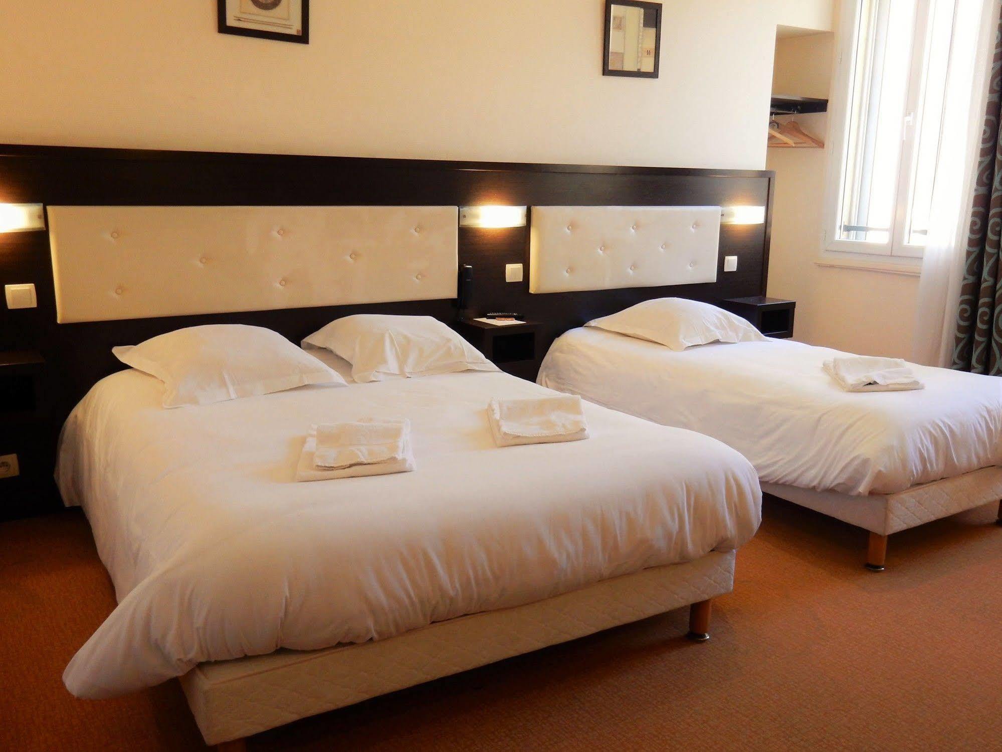 Hotel Le Florin Rennes Bagian luar foto